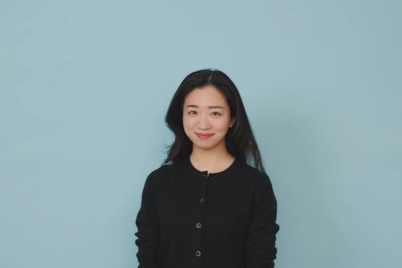 微笑む富原玲奈さん